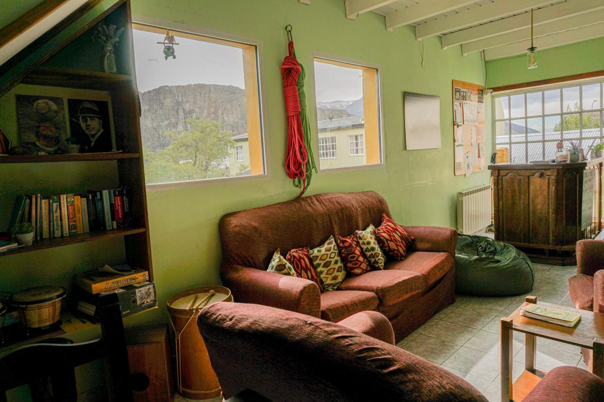 Hostal Wenuy-hosteria ñires *